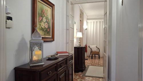 Grandparents' House - Photo 2