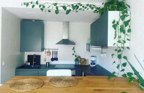 Apartamento céntrico a 50m de la playa - Foto 2