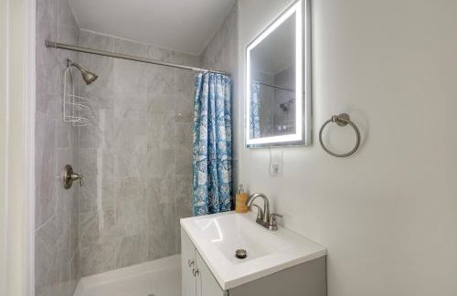 17 Mi to Birmingham Renovated Home with Deck - Foto 17