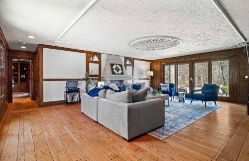 Unique Estate 5 Bedrooms Fire Pit Sleeps 10 - Foto 13