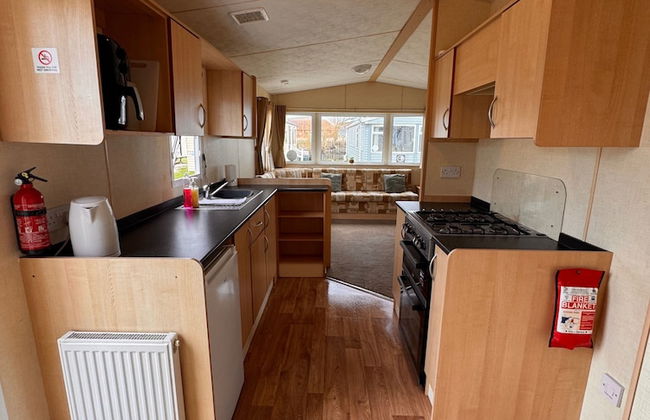 3 Bed Caravan - Sleeps 8 - Pet Friendly, Parking - Foto 10