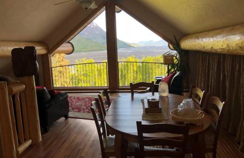 Turnagain View Lodge and Wedding Venue - Photo 10