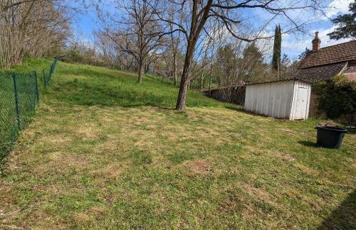 Maison en Berry avec jardin clos et terrasse - draps et ménage inclus - FR-1-591-408 - Foto 13