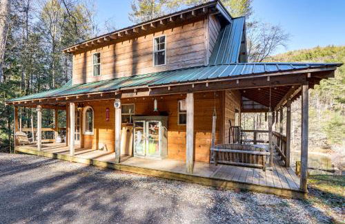 Newly Refreshed! Suches Cabin with Deck, Fire Pit - Foto 23