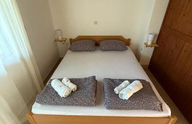 Blue Lagoon Studio Apartments - Photo 9