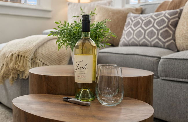 Chic Luxury Retreat in Old Town Walk Everywhere! - Foto 24