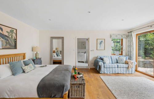 Rocket House - Large family home perched above the river - Foto 20