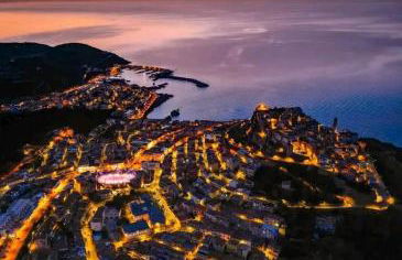 Appartamento con veranda e giardino a 75 m dal mare - Foto 26