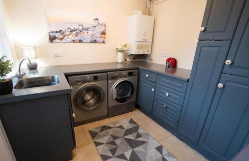 4 Bed End Terrace - sleeps 7 - Photo 12