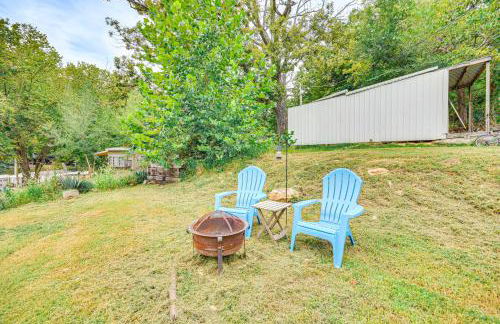 Cozy Cottage with Deck Walk to Lake of the Ozarks! - Foto 25