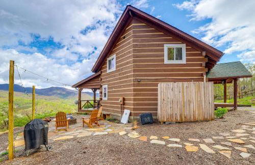 True Log Cabin with Game Room, Year-Round Views - Foto 30