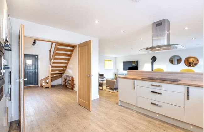 Glebe Farm 4br, Sleeps 11, Hot Tub, Pet Friendly - Foto 9