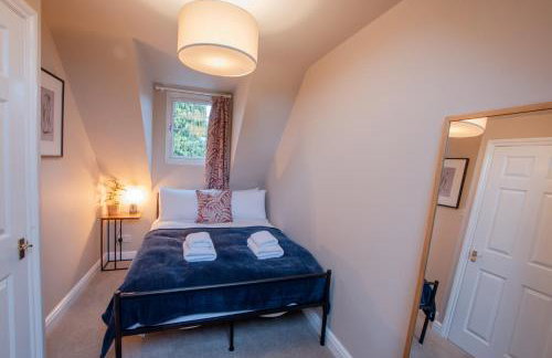 Hazel House - Cosy 2 bedroom house with parking near to Oxford - Foto 9