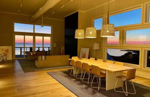 New Modern Waterfront Home w Saltwater Pool - Foto 39