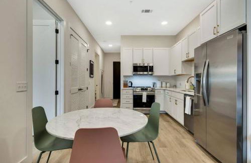 Jolene on Main - East Nash - 1 Mile to DTNash - NEW - Foto 61