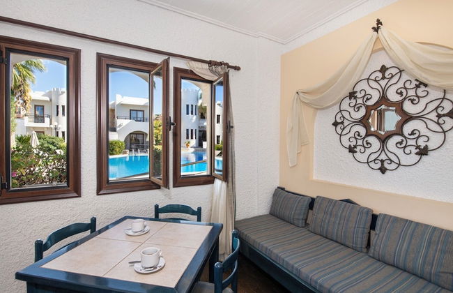 Hotel Castle Suites - Photo 54