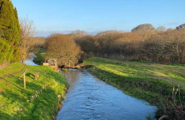 Tranquil Retreat at River Valley Country Park - Photo 15