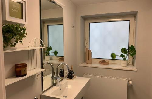 Komfortable Wohnung für bis zu 6 Personen in Rheinnähe,Messe,Phantasialand - Foto 3