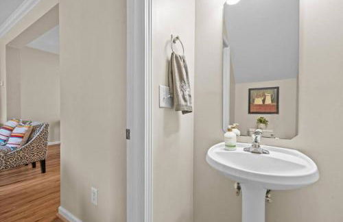 Peaceful, townhome in Hope Valley Farms - Foto 18