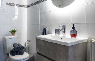 Central 3BR Apartment with Balcony - Foto 5