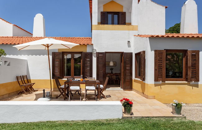 JOIVY 3-BR Cottage w/Terrace & Garden in Colares - Foto 38