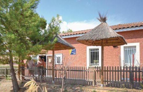 Cozy Home In Calvisson With Kitchen - Photo 18