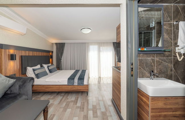 La Serena Hotel - Photo 33