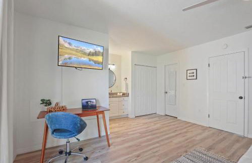 The YinYang - King Bed , Workspace , Full Kitchen - Foto 29