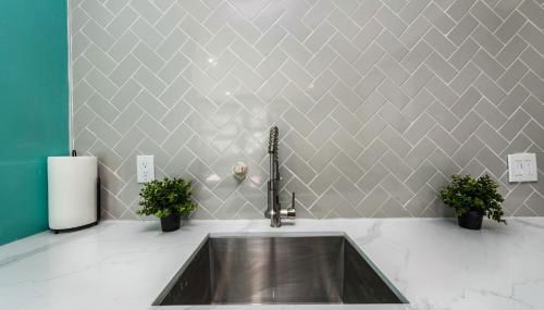 Comfy Studio with King Bed & Full Kitchen - Near Attractions - Foto 4