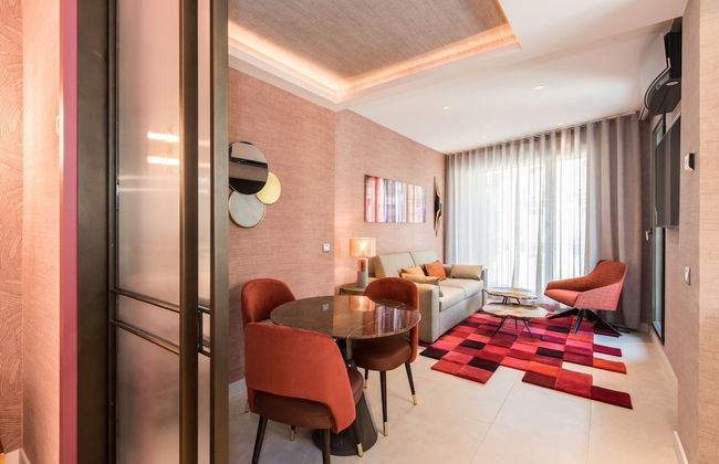 The Garden Suites - Photo 40