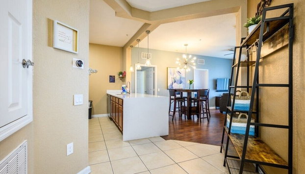 Beautiful Modern Condo, Near the Parks! 3021 - Foto 4, Exterior