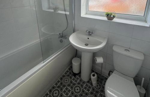 Simonside Apartment - Sleeps 6 - Pets Ok - Parking - Foto 17