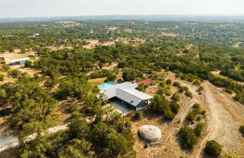 Legendary 3 Bedroom Estate with Pool & Hot Tub! - Foto 37