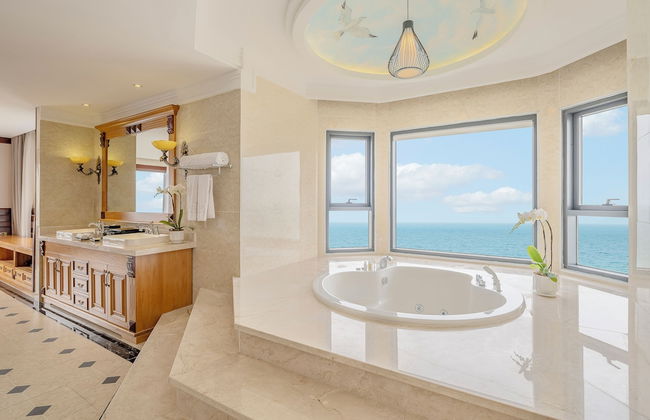 DLG Hotel Danang - Photo 78