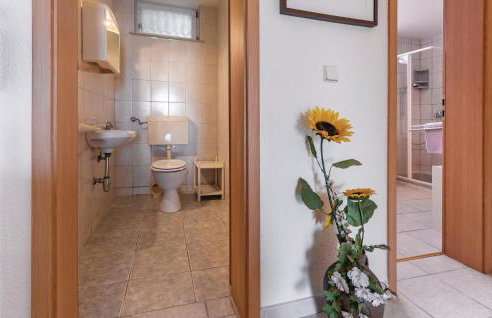 3 Bedroom Awesome Apartment In Pavicini - Photo 29