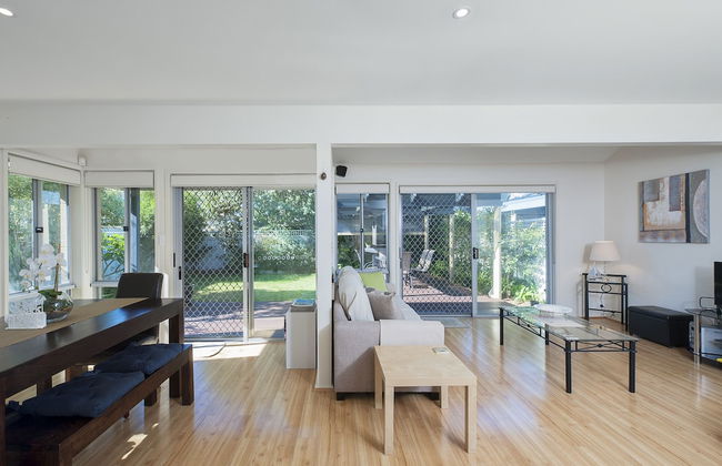 Sea Whispers - Photo 8