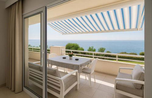 Spectacular 3 bedrooms Sea Views apartment - Photo 66