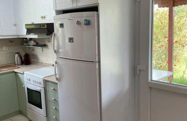 Entire villa with big garden and BBQ amenities - Foto 27