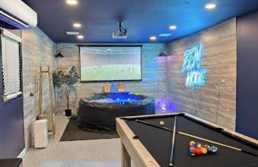 HeartOfRockfrd/NEXPlayground/IndoorHotTub/GameRoom - Foto 3