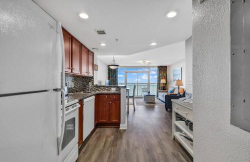 Ocean View 1BR Condo with Private Balcony - Foto 28