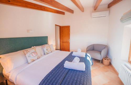 Villa renovada vista al mar y piscina climatizada - Foto 49