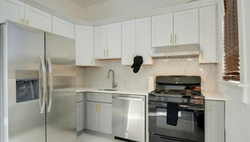 Walk to Churchill Downs Pet-Friendly Retreat! - Foto 2