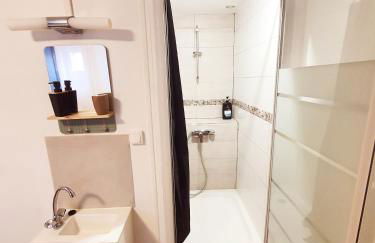 Gîte pour professionnels en déplacement - CENTRE VILLE - Parking gratuit - Foto 2