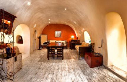 Heliophos Boutique Caves - Photo 14