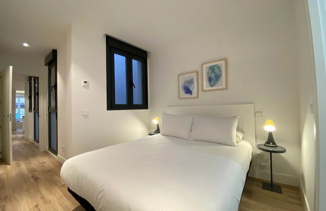 w Majestic 2BR at Palacio Real - Photo 16