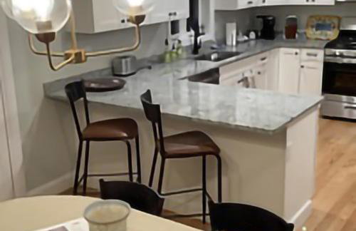 Maplewood Retreat Sleeps 6 Kingston NH by Vacation Your Way - Foto 10