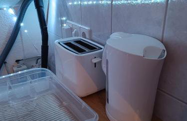 IN VILLA APARTMENT 56 qm Check-in,free parking, WIFI , TV, FULL KITCHEN - Foto 11