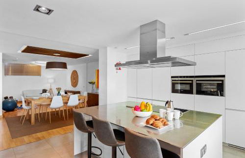 Frontline Beach Apt with Terrace - Foto 24