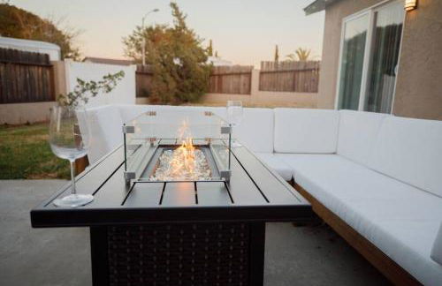 2 private masters, new beds & furniture, sleeps 12 - Photo 16