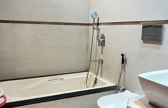 The Saroja Grand Villa Resorts - Photo 25